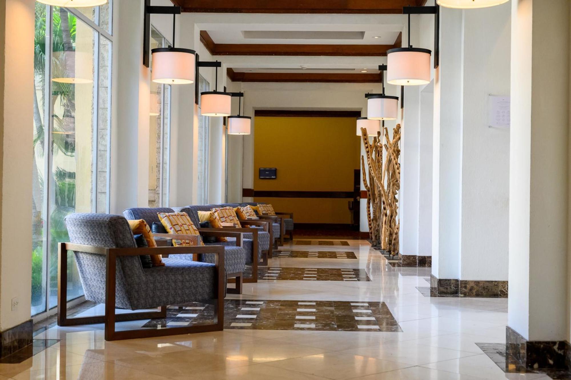 Real Intercontinental Metrocentro Managua By Ihg Hotel Exterior photo